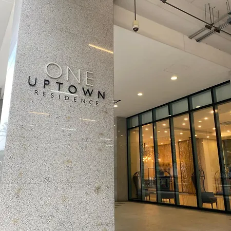 1 Bedroom Uptown Bgc Across Uptown Mall